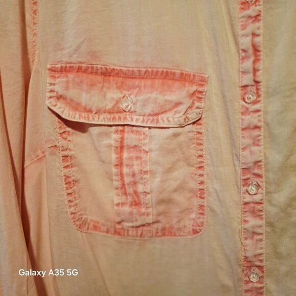 Maurices Womens Button-Down Distressed Faded Lightweight Peach Shirt Size 1 Lg - Picture 3 of 10